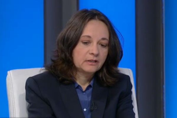 Жени Начева: Няма да има селектиране на пациенти