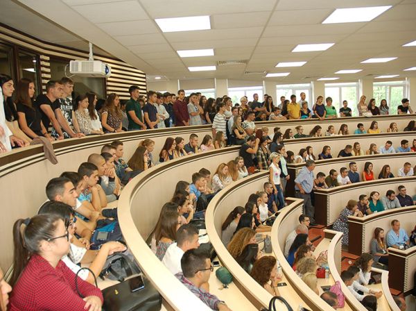 Започва приема на студенти, платено обучение в МУ-София 