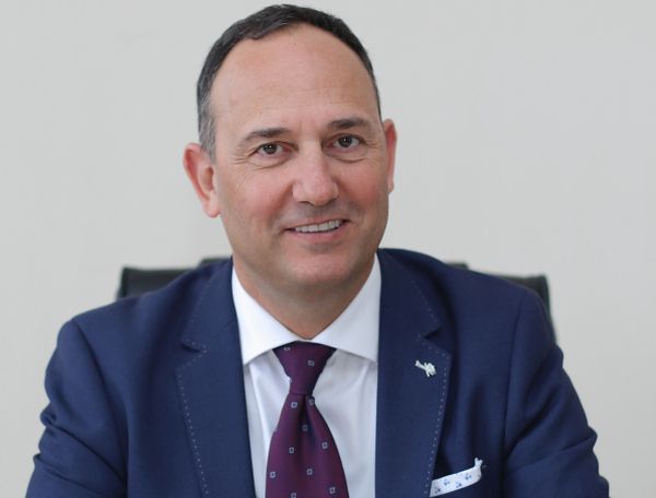 Проф. Карен Джамбазов поздрави новото ръководство на МУ-Пловдив