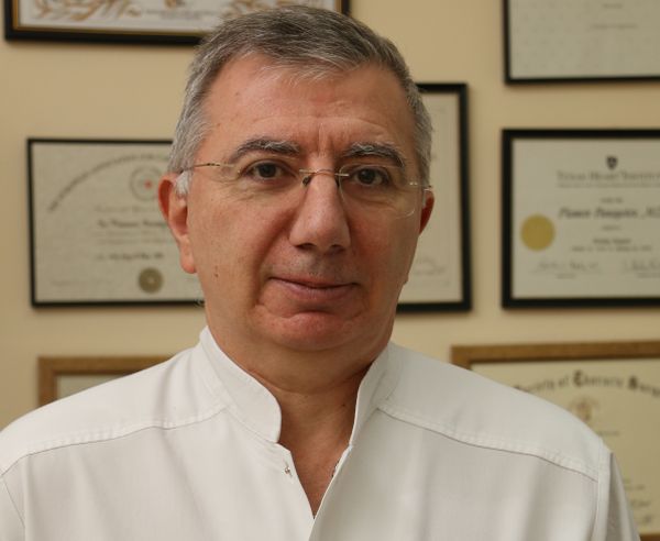 Проф. д-р Пламен Панайотов е „Лекар на годината 2019“
