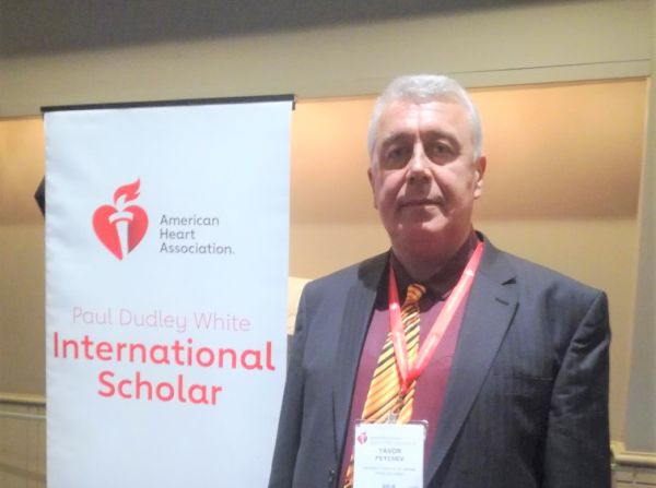 Д-р Явор Пейчев получи награда за научен абстракт от American Heart Association   