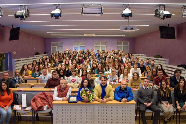Студенти от МУ-Варна обсъждаха донорството