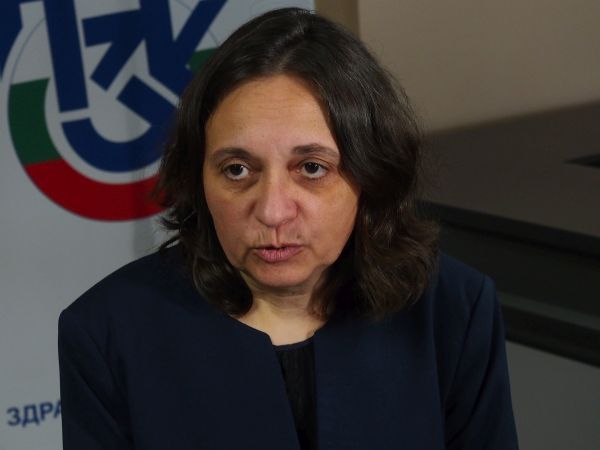 Жени Начева: Няма да има ограничения при изписването на терапия   