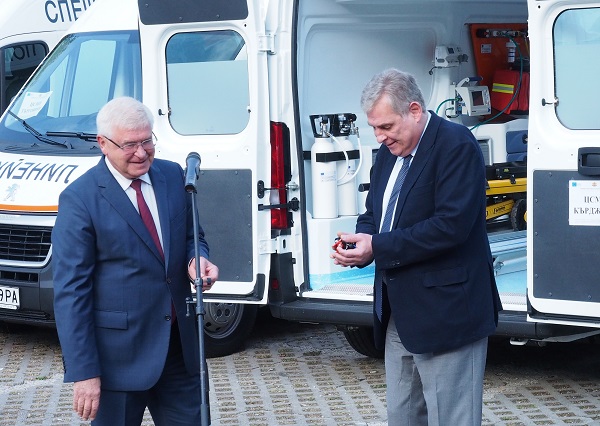 653 са линейките в Спешна помощ у нас