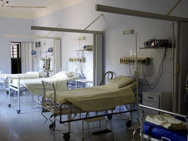 Заплатите на лекарите и сестрите в болниците и КОЦ стават публично достояние