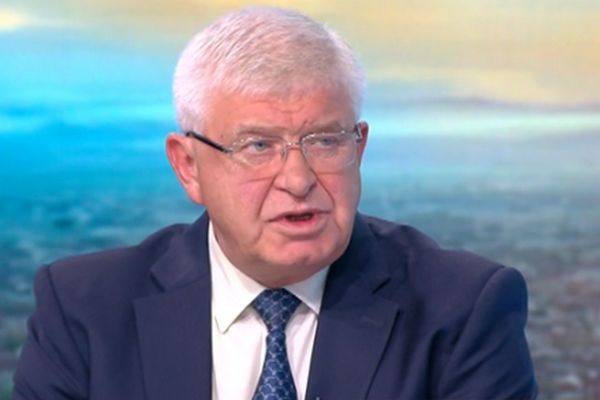 Министър Ананиев: В Плевен са нарушили заповедта ми