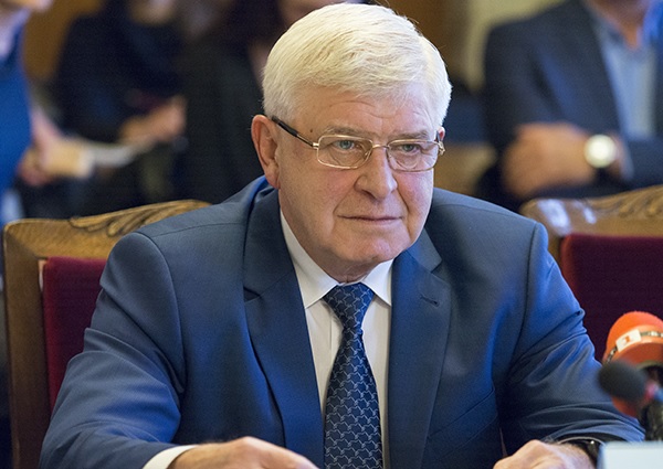 Министър Ананиев: Доплащанията са главно за лекарства и в извънболнична помощ