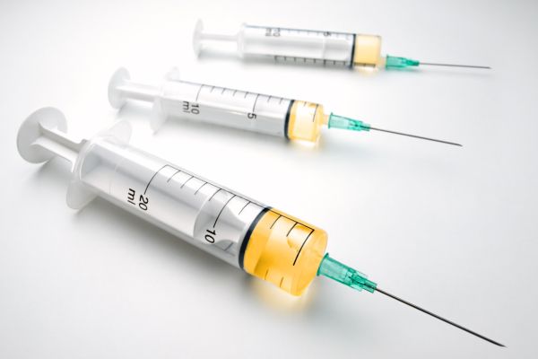 САЩ: Изпитване на ваксина срещу COVID-19 с 30 000 доброволци навлиза в последна фаза 