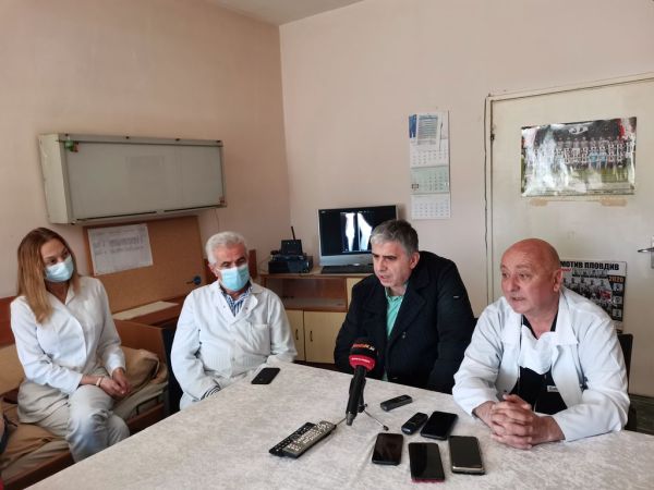 Спасиха коляното на 49-годишна жена в „УМБАЛ-Пловдив“