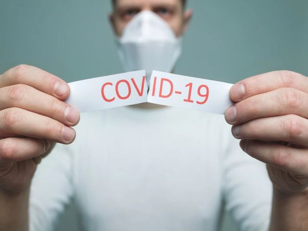 Проучване сочи: Над 40% от французите не искат да се ваксинират срещу COVID-19
