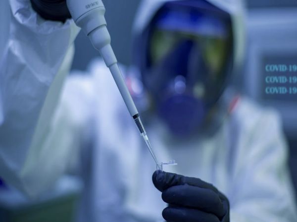 САЩ: Разработват назален спрей срещу COVID-19 като допълнение към ваксините  