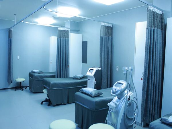 32% от заетите легла в болниците у нас – с пациенти с COVID 