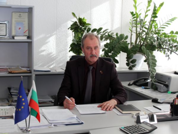 Д-р Тодор Тодоров запазва директорския си пост в монтанската болница