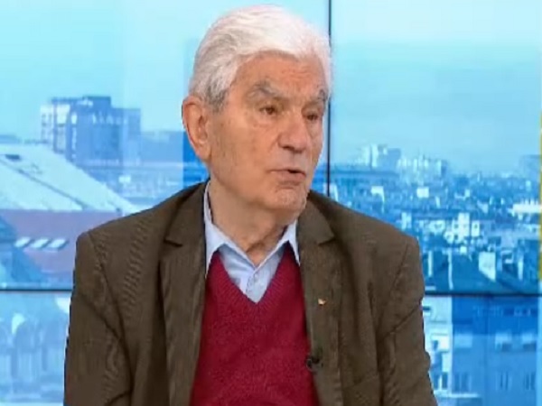 Акад. Петрунов: Наесен или ще има трета доза от ваксината, или тя ще стане ежегодна 