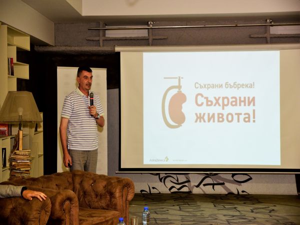 Проф. Паскалев: Хората с диабет поне веднъж годишно да изследват креатинин и албумин