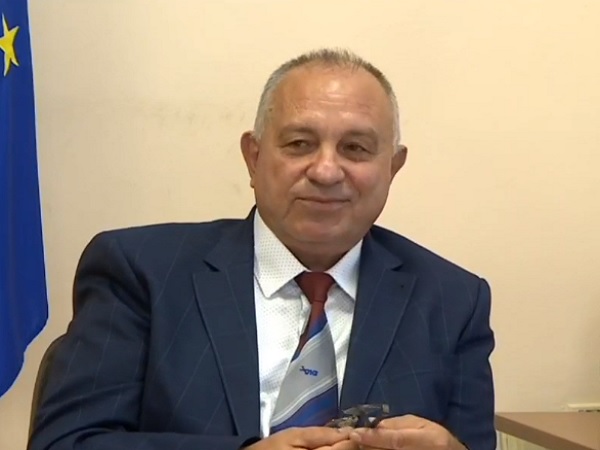 Зам.-министър д-р Златанов: Обмисляме пакет за лечение на COVID извън болниците