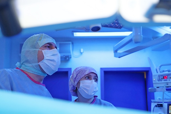 Сложна лапароскопска коремна операция извършиха във ВМА