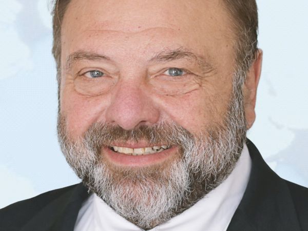 Д-р Николай Шарков избран за ковчежник на Световната дентална федерация