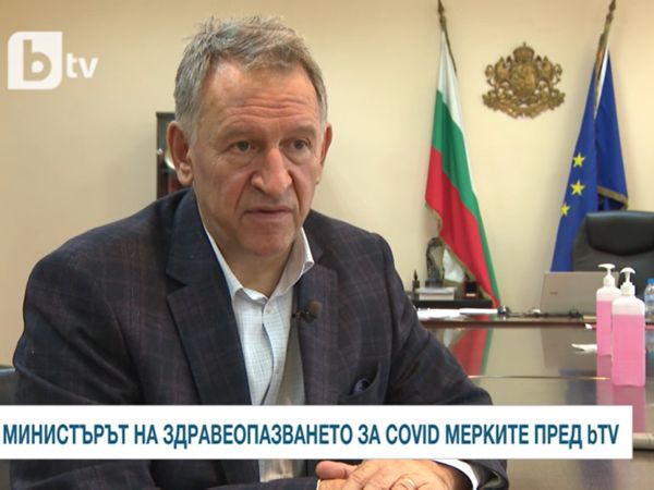 Д-р Кацаров: Обсъждаме навсякъде да се влиза с COVID сертификат 