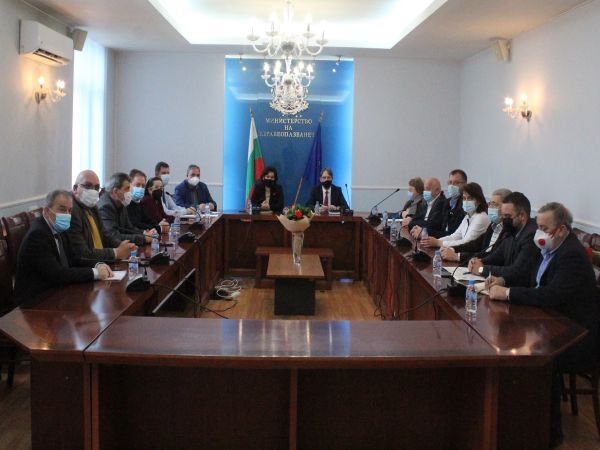Проф. Сербезова: Информационната кампания за ваксините ще се базира на доверие, не на страх