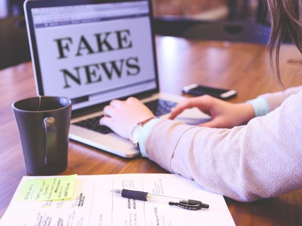 Дезинформация за COVID ваксините: какви са действията на онлайн платформите?