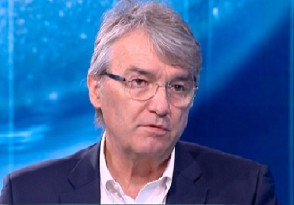 Акад. Трайков: Половината от завършващите МУ-София искат да напуснат страната 