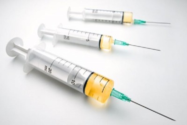 Единствено имунизациите срещу грип бележат подем през 2021 г. 