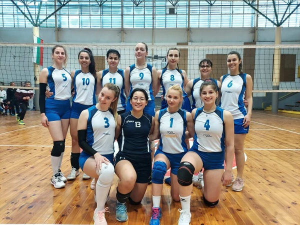 Представителните отбори по волейбол на Медицински университет Пловдив водени от