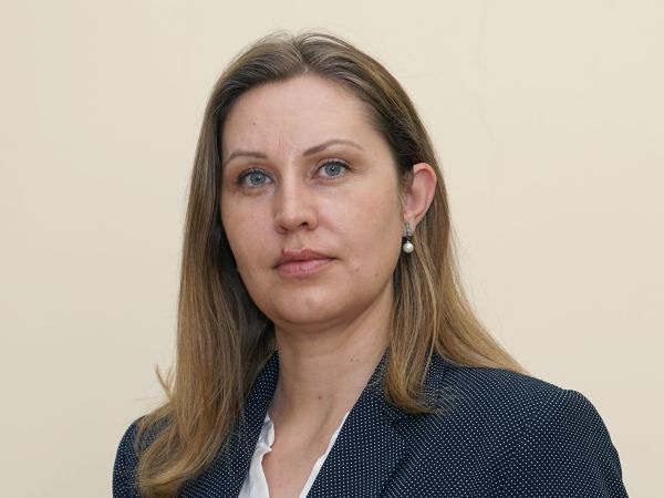 Людмила Томова е директор на Централна медицинска библиотека ЦМБ към