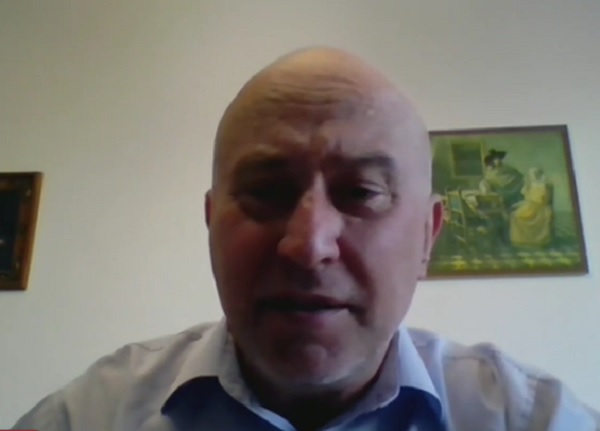 Проф. Кунчев: Хората със съпътстващи заболявания трябва да носят маски 