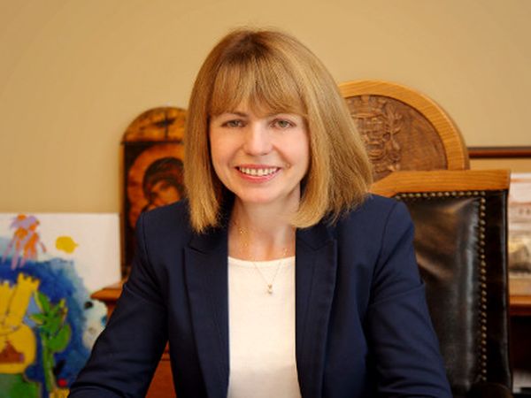 Фандъкова: Все още няма нужда от нови COVID отделения в общинските болници