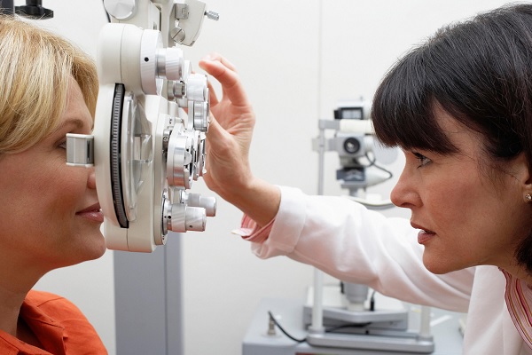 1754 души с диабет са преминали през безплатни очни прегледи