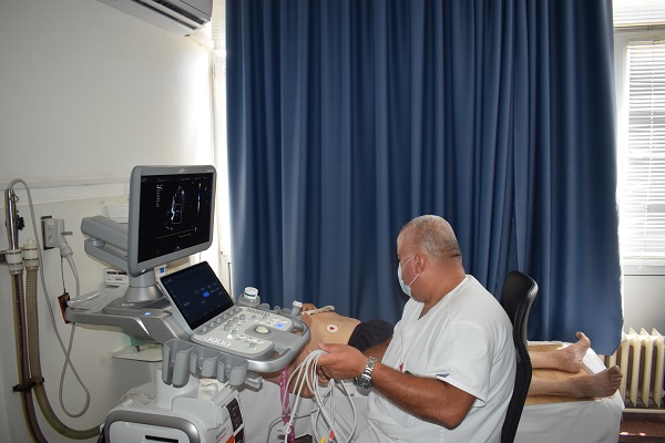Нов ултразвуков апарат вече помага на кардиолозите от МБАЛ Пазарджик