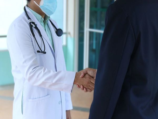 Община Добрич продължава да подпомага медици с Общинския фонд „Здраве“