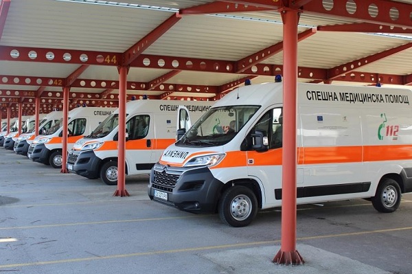 В системата за спешна помощ в България са налице редица