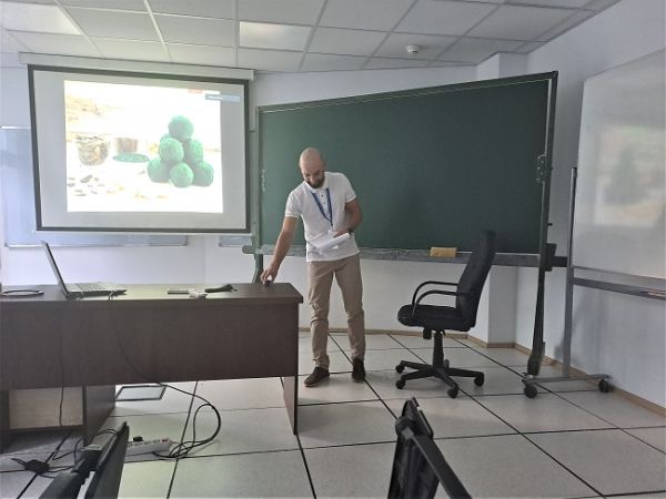 Иновативен здравословен иновативен шоколадов продукт със спирулина представи екип на