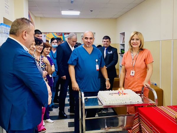 Водосвет за юбилея на пироговската програма „Детско здраве“ бе отслужен днес