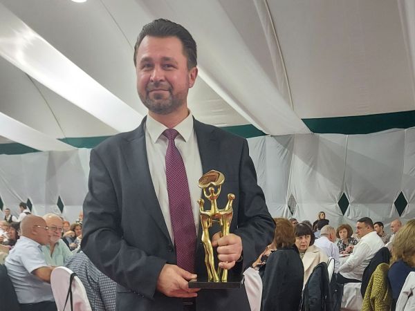 Д р Светослав Стефанов от Търговище е тазгодишният носител на приза