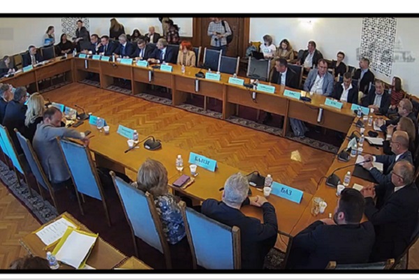 Меджидиев: Може да се наложи да връщаме пари по проекта за Спешната помощ