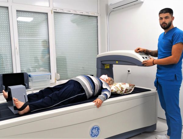 Остеоденситометър от най ново поколение на фирма General Electric за цяло