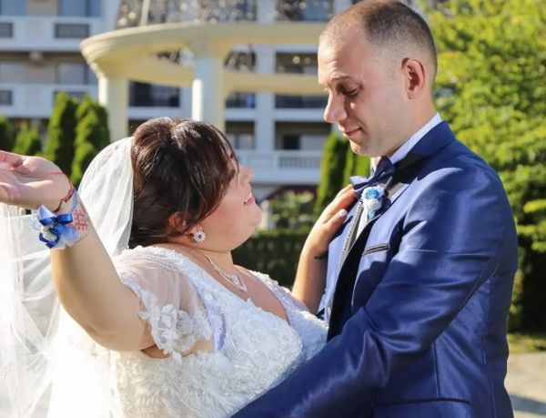 Още една млада двойка превърна сватбата си в благотворително събитие