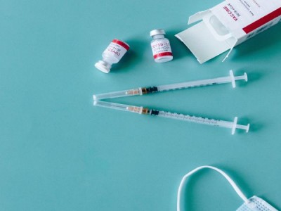 EMA: Двувалентните COVID ваксини могат да се използват и за първична ваксинация