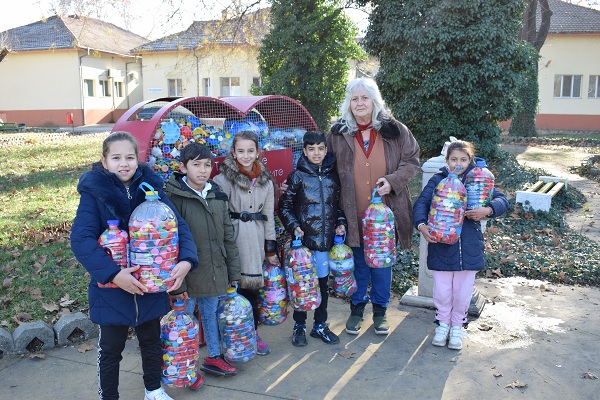 Третокласници се включиха в кампанията 