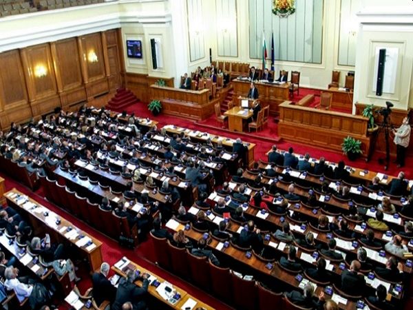 Парламентът отхвърли декларацията с приоритетите на „Продължаваме промяната“