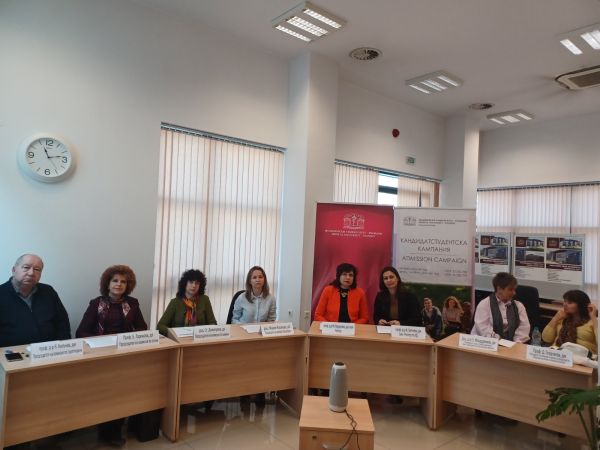 Голям интерес от кандидат-студенти за прием в МУ-Пловдив