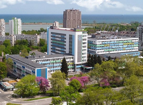 УМБАЛ Бургас обяви 18 свободни места за специализанти