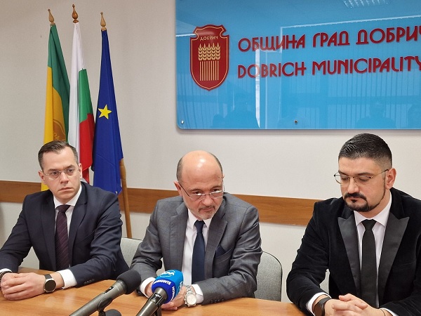 Министърът: Мобилни екипи на МБАЛ-Добрич ще се грижат за хората в малките населени места