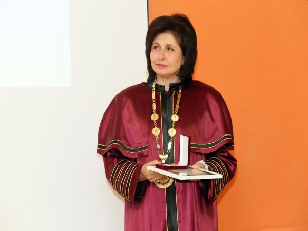 Удостоиха ректора на МУ проф. Мурджева с отличието „Почетен знак на Пловдив“