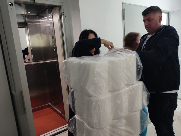 Дарители от Несебър помогнаха с консумативи на Отделението по трансфузионна