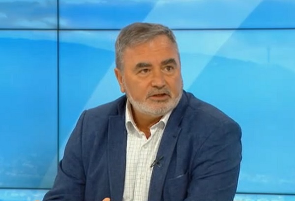 В момента няма никакъв проблем във водите за къпане на